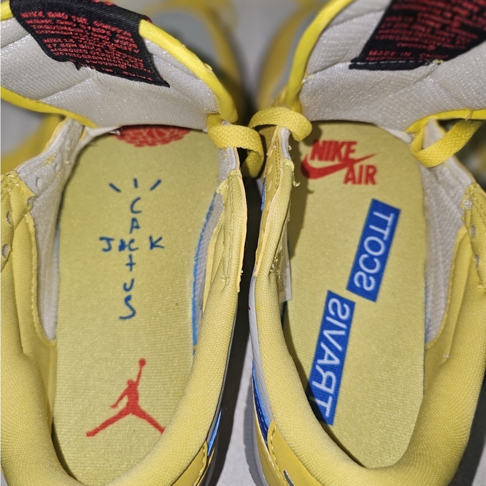 Travis Scott x Jordan 1 Retro OG SP Low Canary W DZ4137-700 - Picture 2 of 5